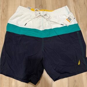 *NWT* Men’s S - Nautica tri-block quick dry w/ liner